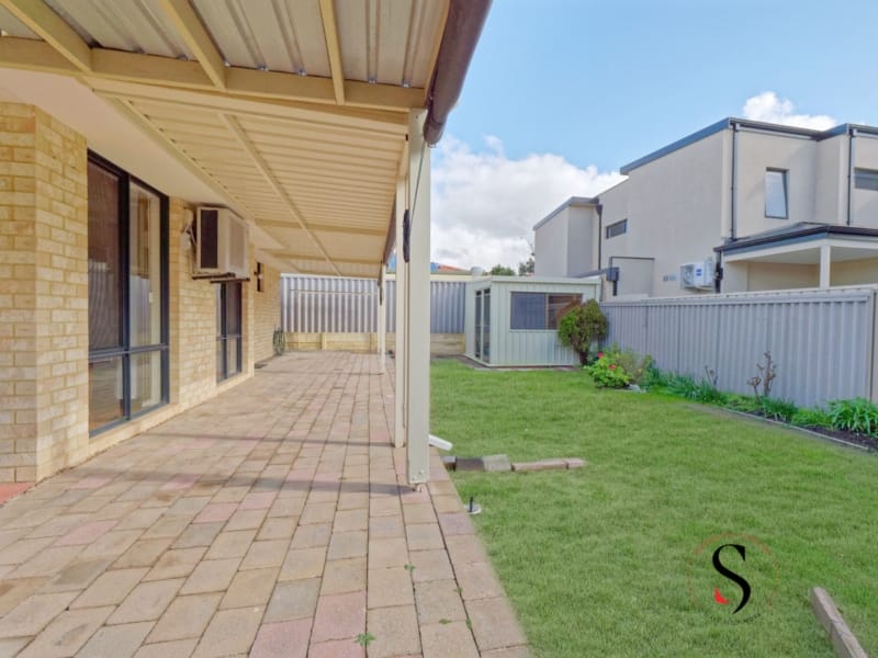 4/6 Whiteside Street, Cloverdale, WA 6105 AUSTRALIA