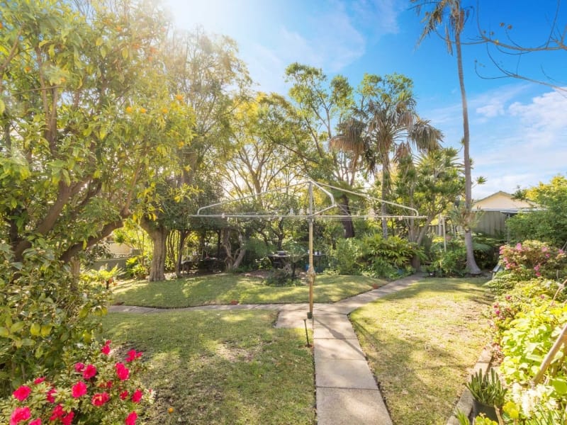 2 Meenaar Crescent, Coolbinia, WA 6050 AUSTRALIA