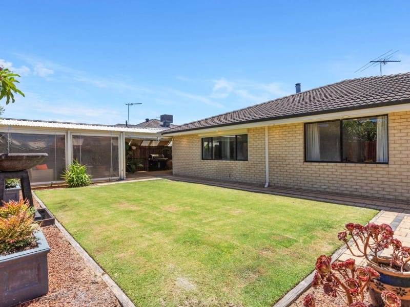 14 Pastrana Crescent, Port Kennedy, WA 6172 AUSTRALIA