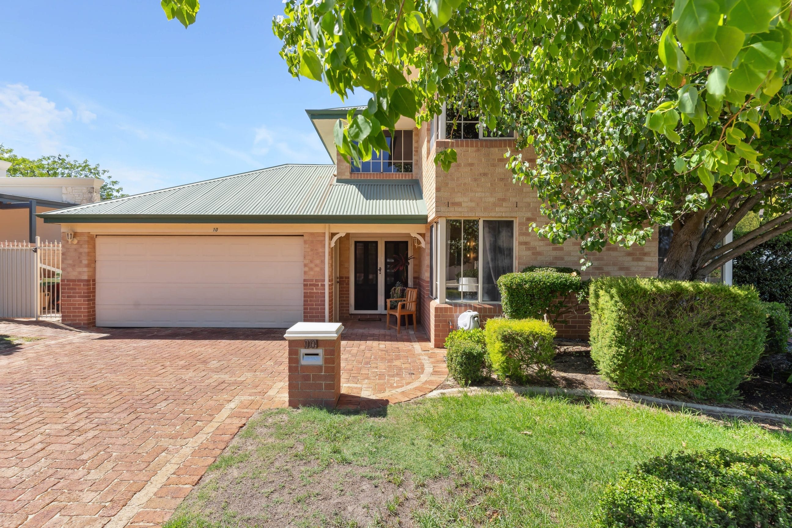 10 Queens Road, Mount Pleasant  WA  6153