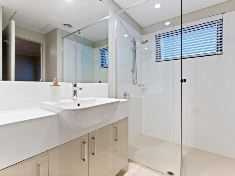 2/33 Bronte Street, East Perth, WA 6004 AU