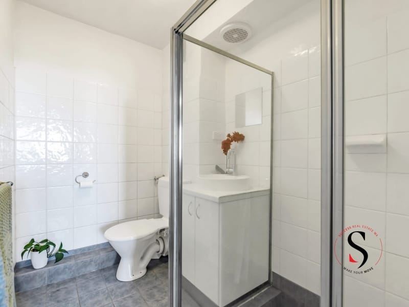202/69 King George Street, Victoria Park, WA 6100 AUSTRALIA